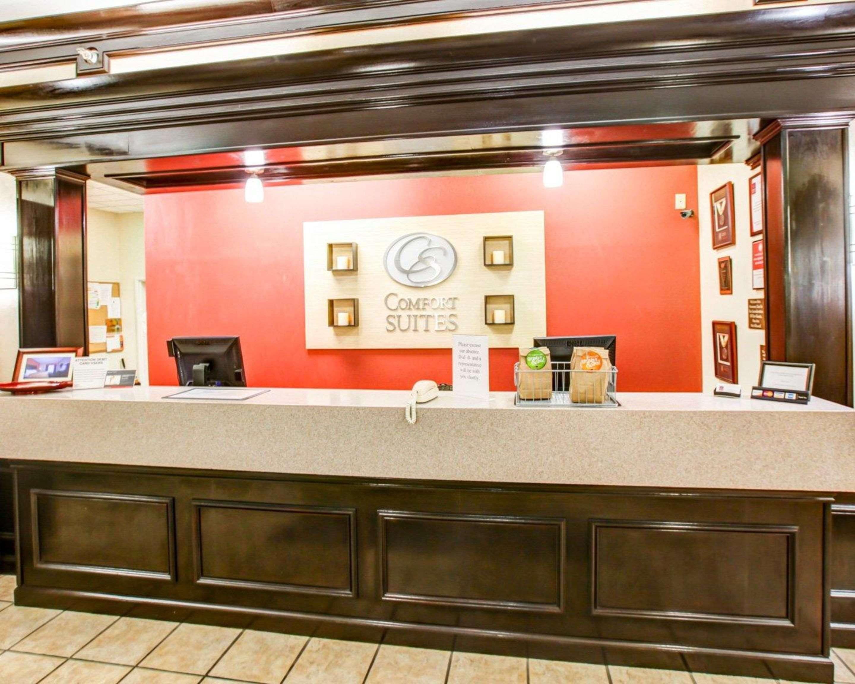 Hotel Comfort At Rivergate Mall