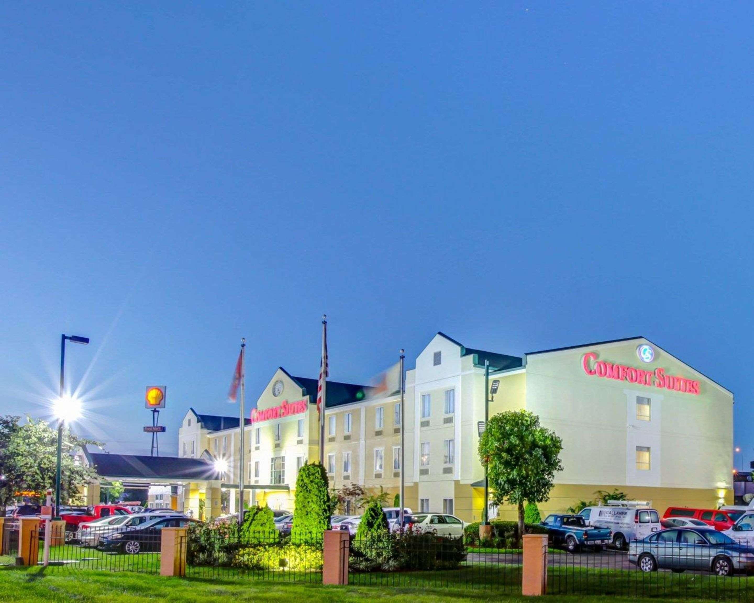 Comfort At Rivergate Mall 3*
