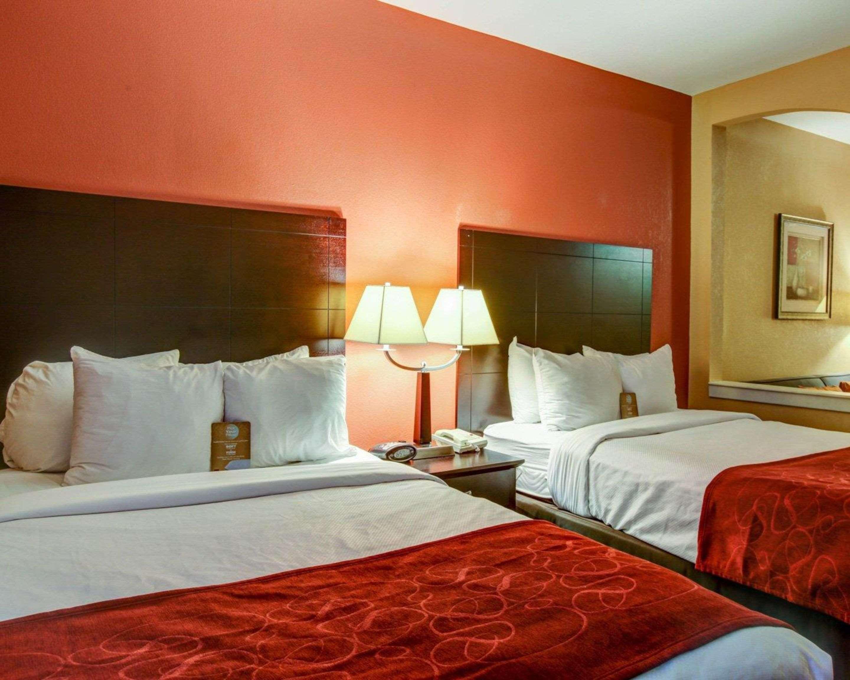 Hotel Comfort At Rivergate Mall
