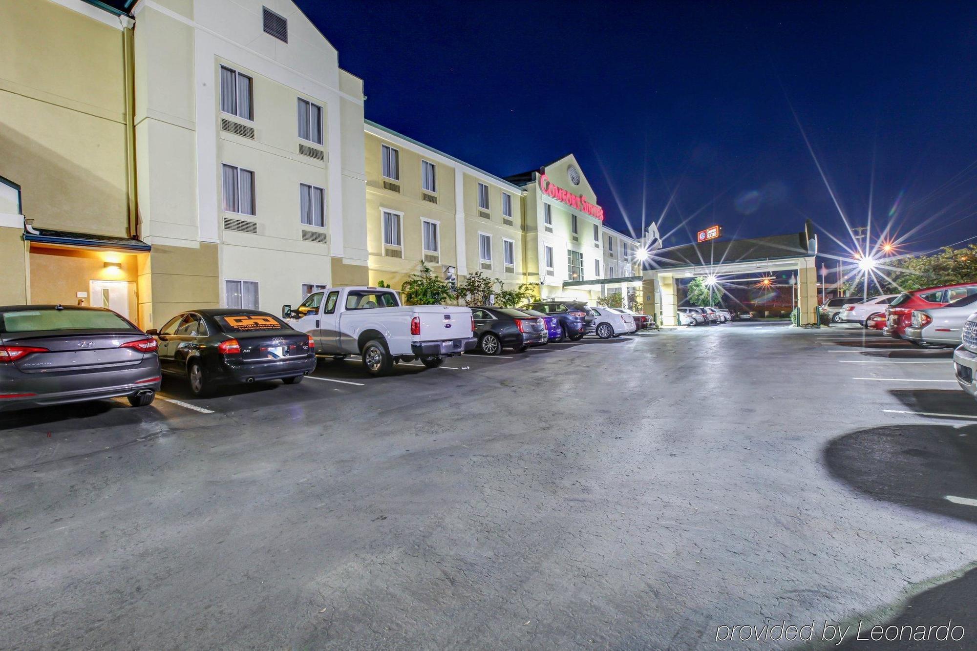 Comfort At Rivergate Mall Hotel
